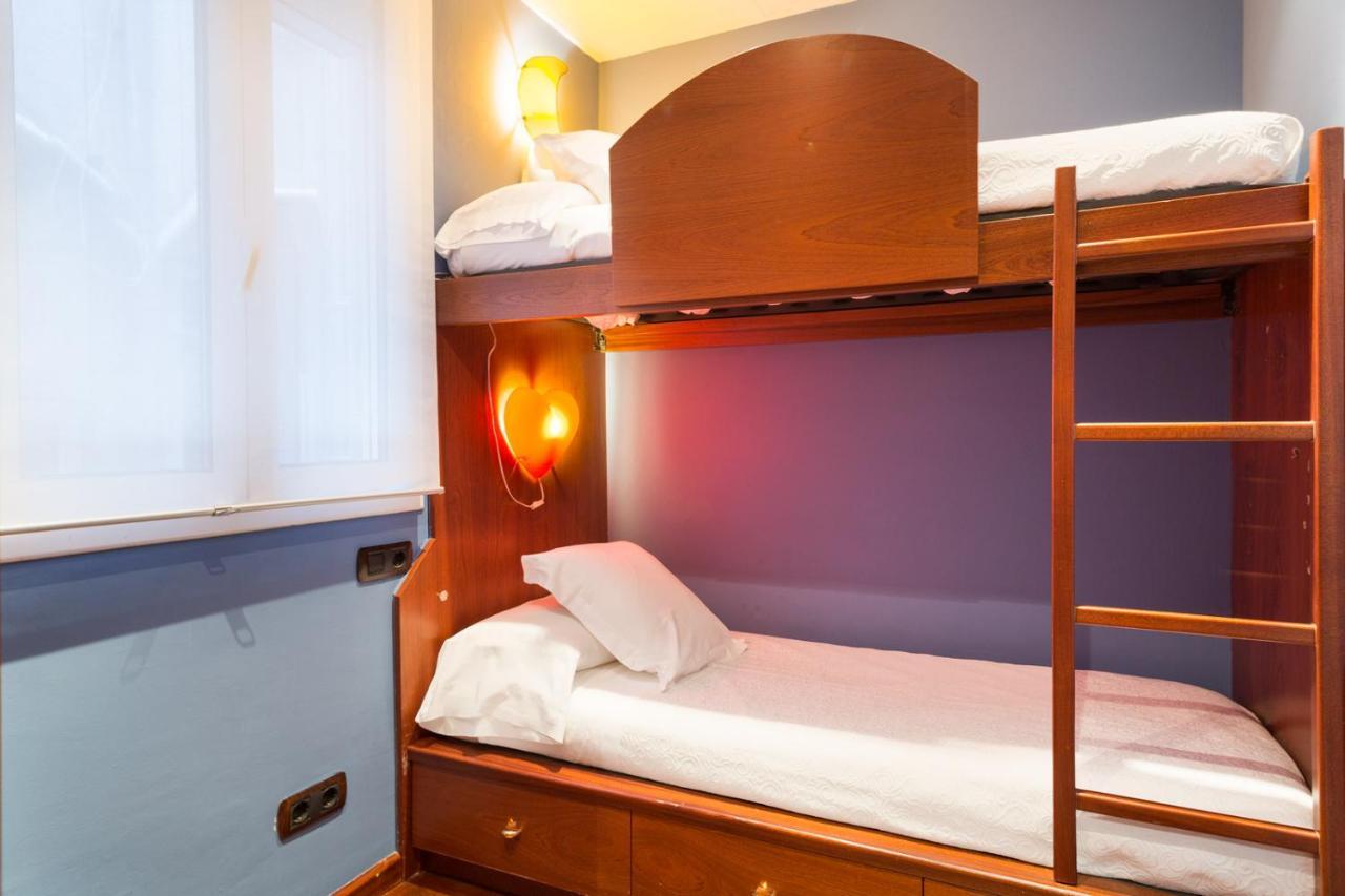 Stay U-Nique Apartments Urquinaona Барселона Екстериор снимка