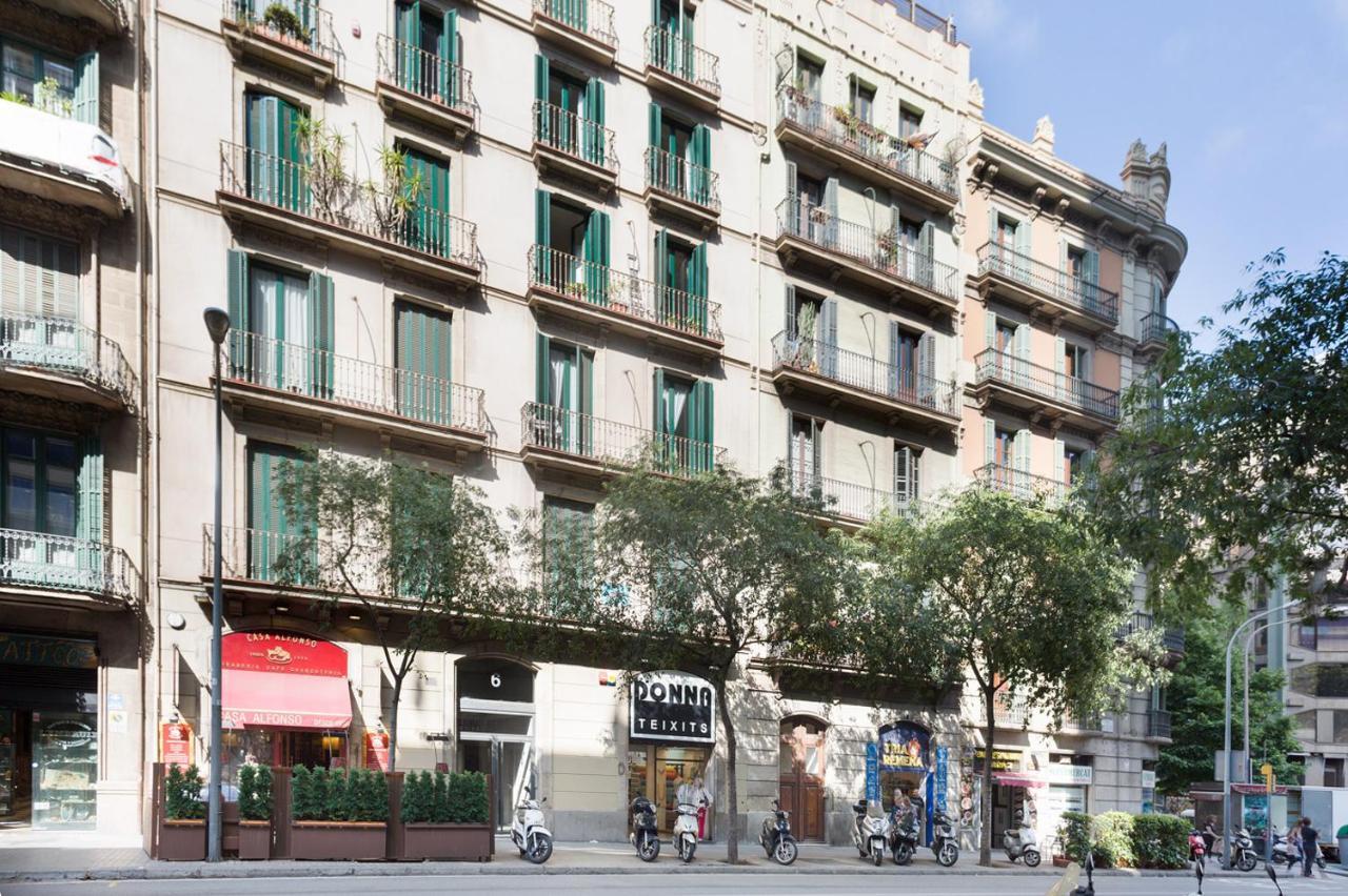 Stay U-Nique Apartments Urquinaona Барселона Екстериор снимка