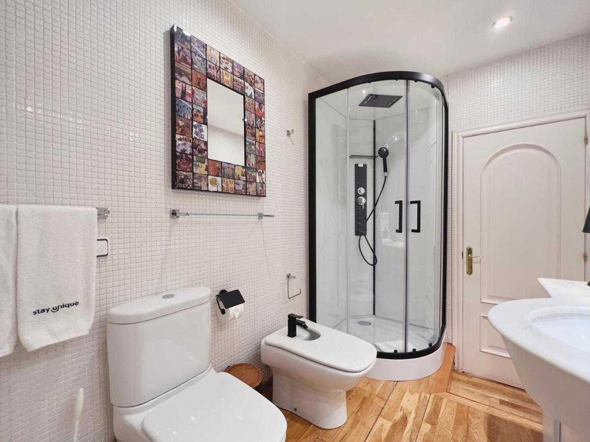 Stay U-Nique Apartments Urquinaona Барселона Екстериор снимка