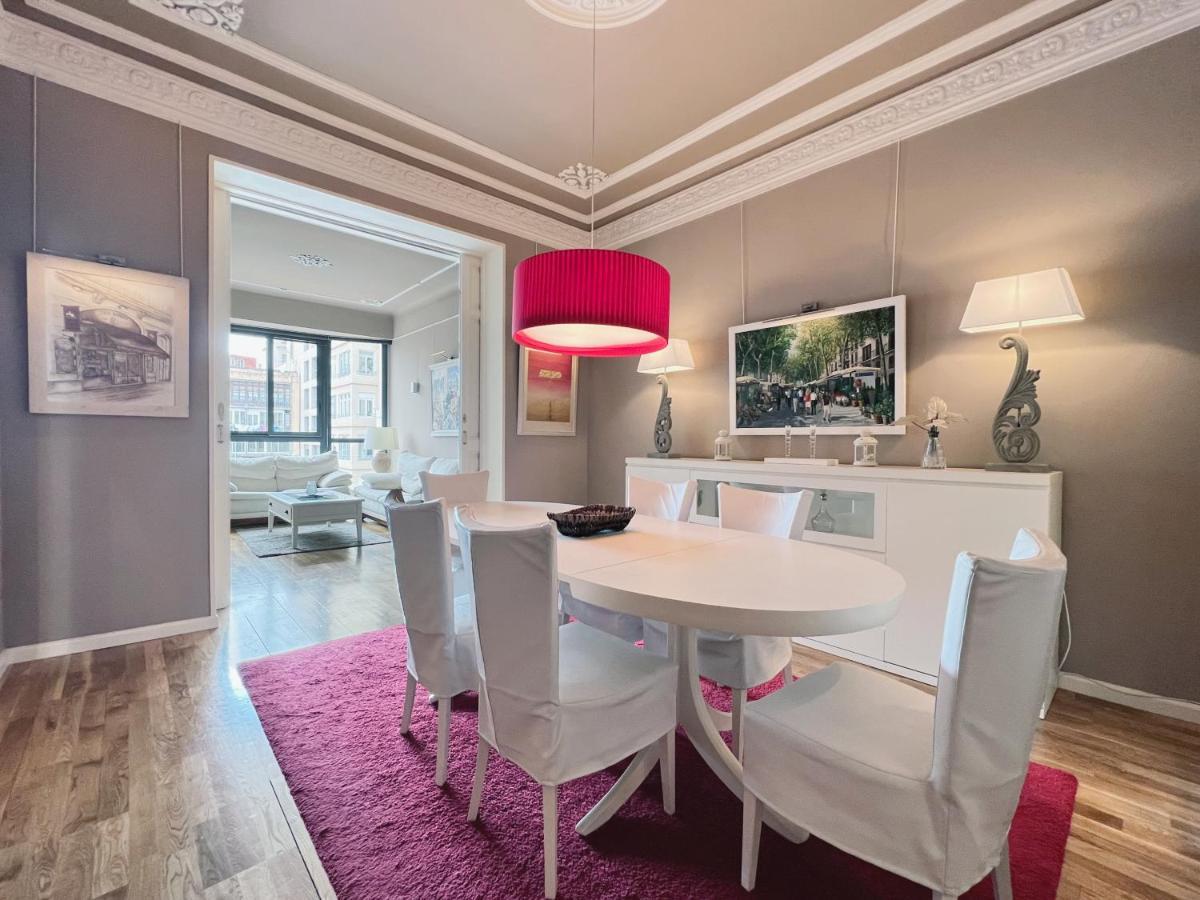 Stay U-Nique Apartments Urquinaona Барселона Екстериор снимка